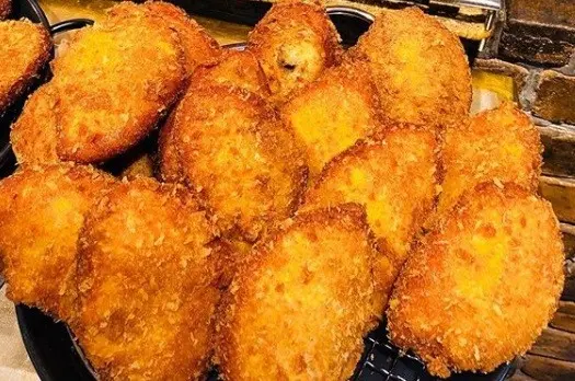 【神戸×パンカフェ】美味すぎカレーパンが人気の『ブレッド ダイニング グーテ』でちょっと一息