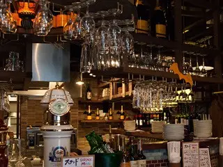【なんば×立ち飲み】裏なんばで人気の立ち呑み『スタンドあじと』でフラっとちょい呑み