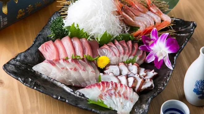【なんば×居酒屋】隠れ家『難波海鮮 集い』で魚料理を堪能する。
