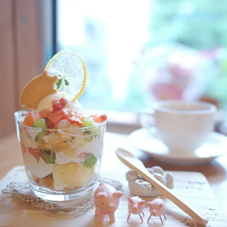 【中津×カフェ】フォトジェニックパフェで人気の『TONTON CAFE』
