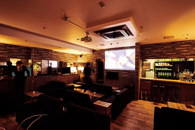 TIGER&RABBIT シーシャ & アミューズメントスポット 店内