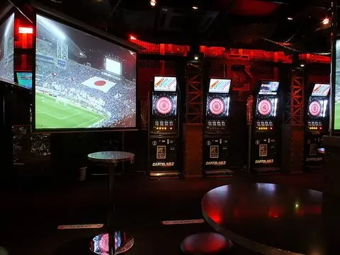 ビーラッシュ梅田店 ダーツ