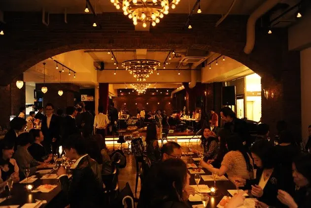 ルスーク 店内