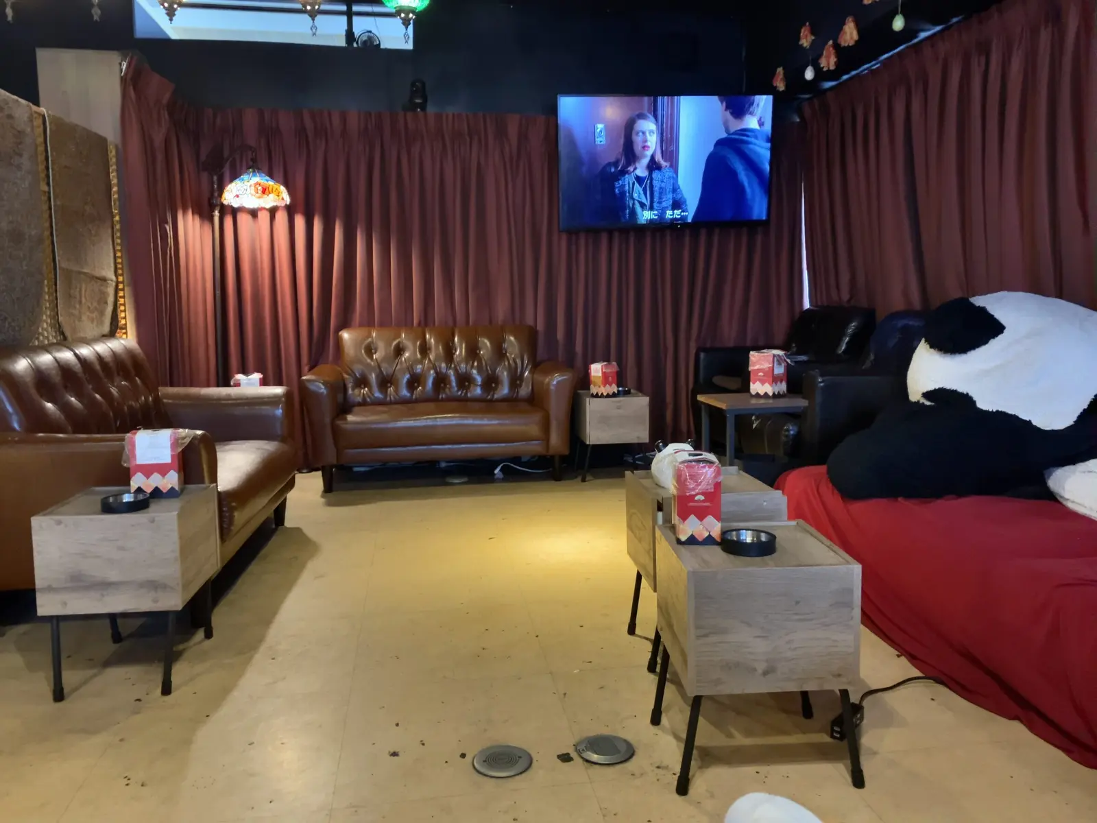 アキバ 店内