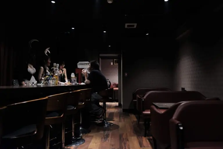 バニー 店内