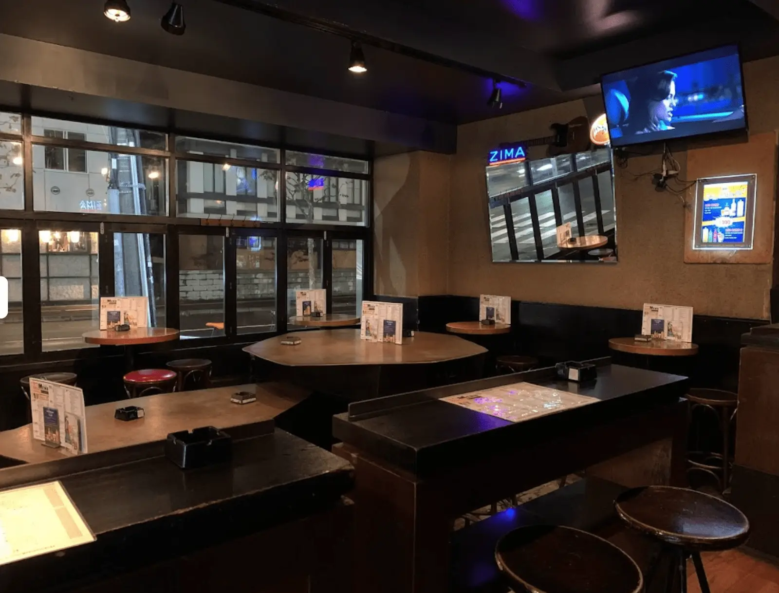 ラッド 店内