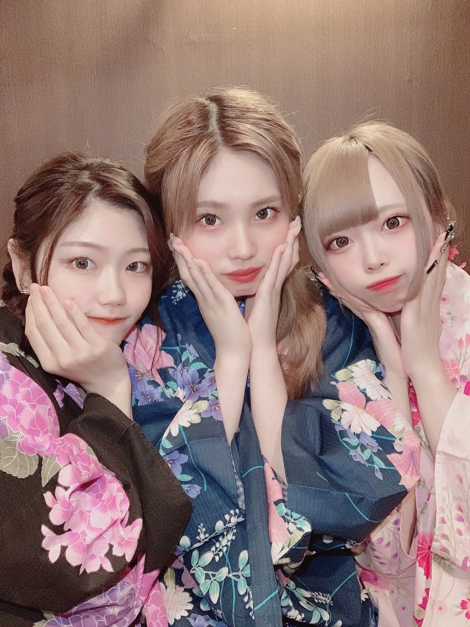 ミニクル キャスト