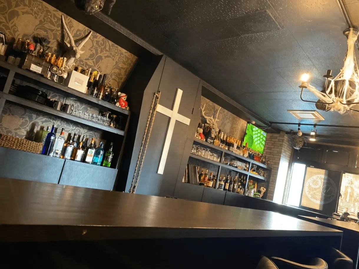 魔界　店内