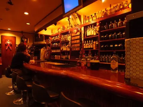 シマ 店内