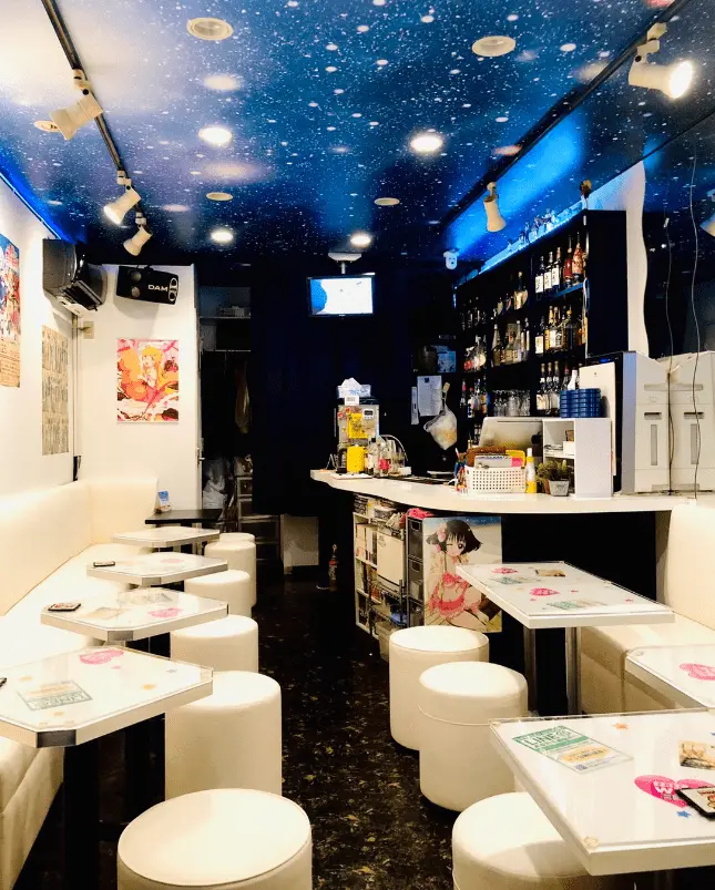 ポロン 店内