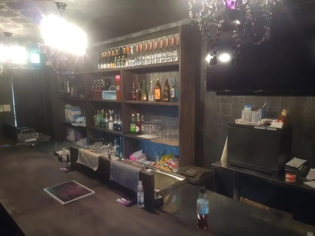 男装Bar ELIXIRの店内