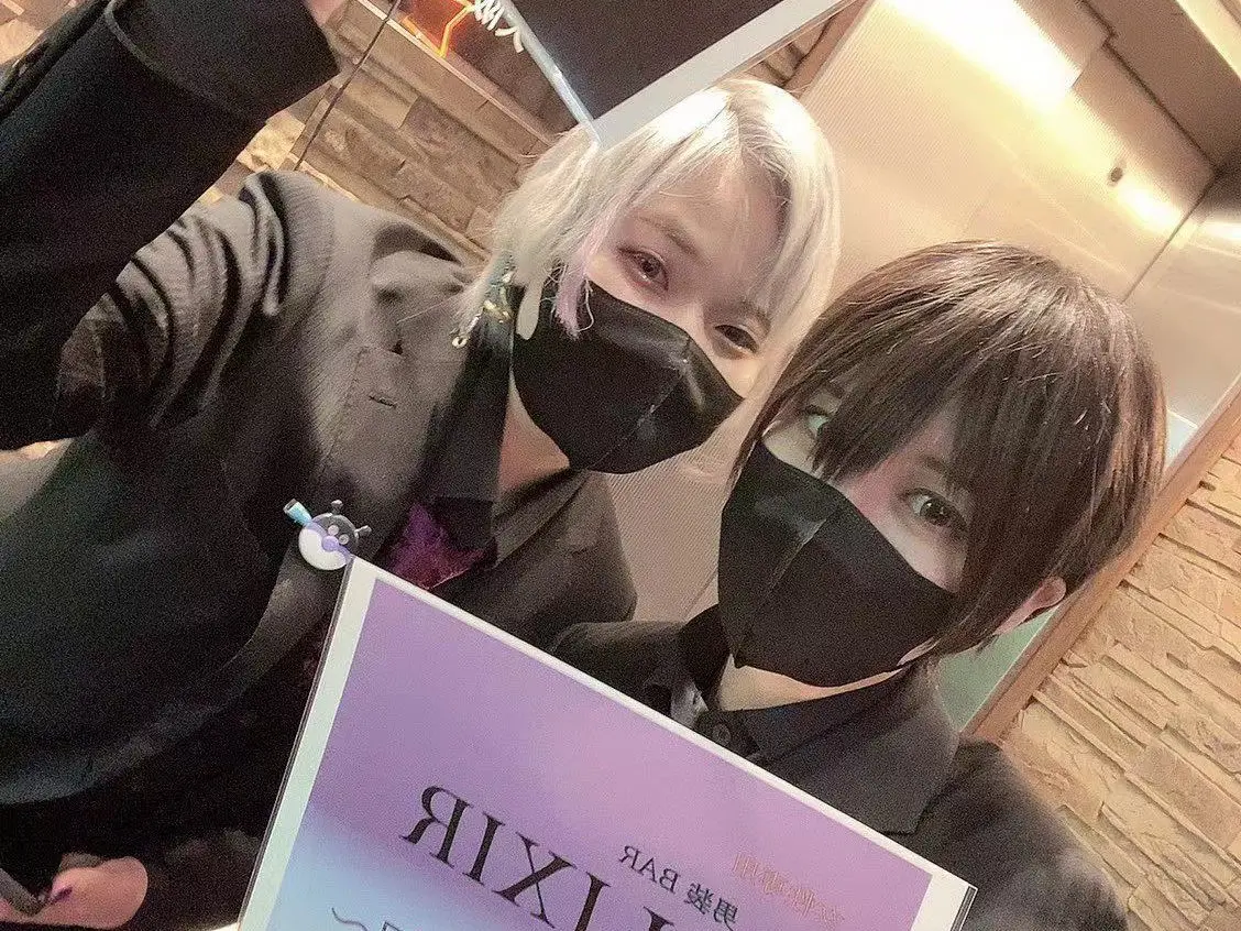 男装Bar ELIXIRのスタッフ