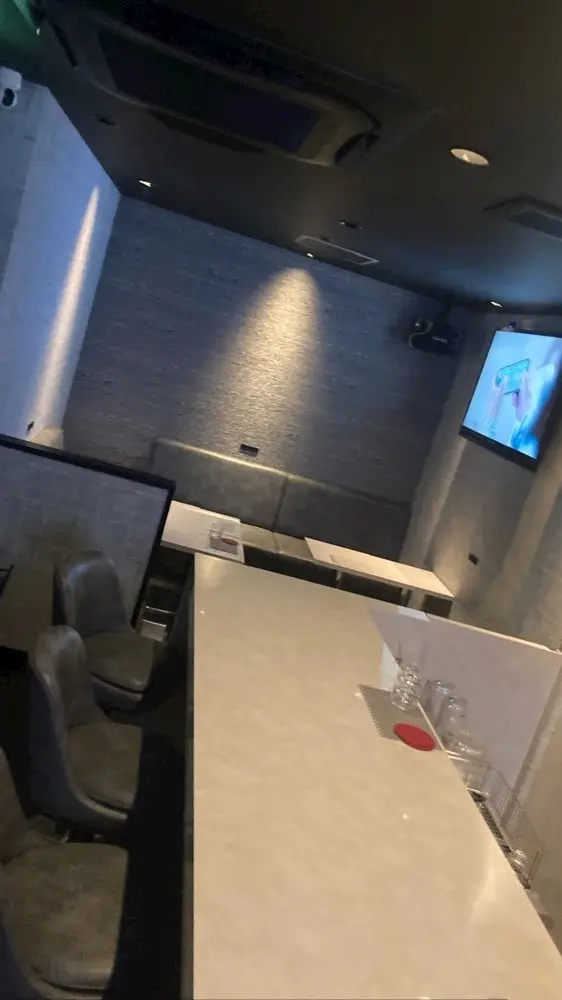 girl's bar Latt'e sakaeのバーカウンター 栄ガールズバー