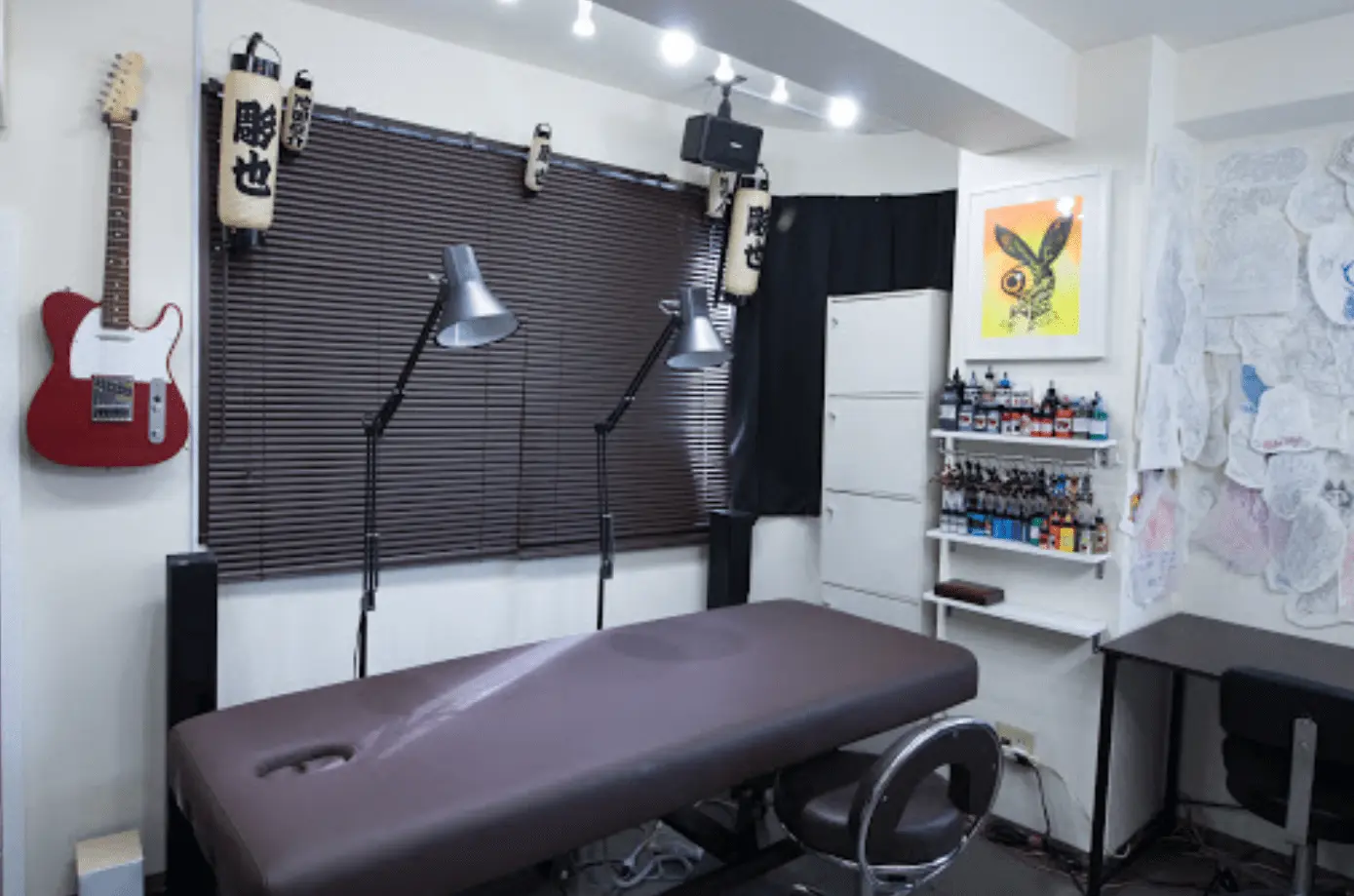 NINE STATE DESIGN TATTOO STUDIOの店内 難波タトゥースタジオ