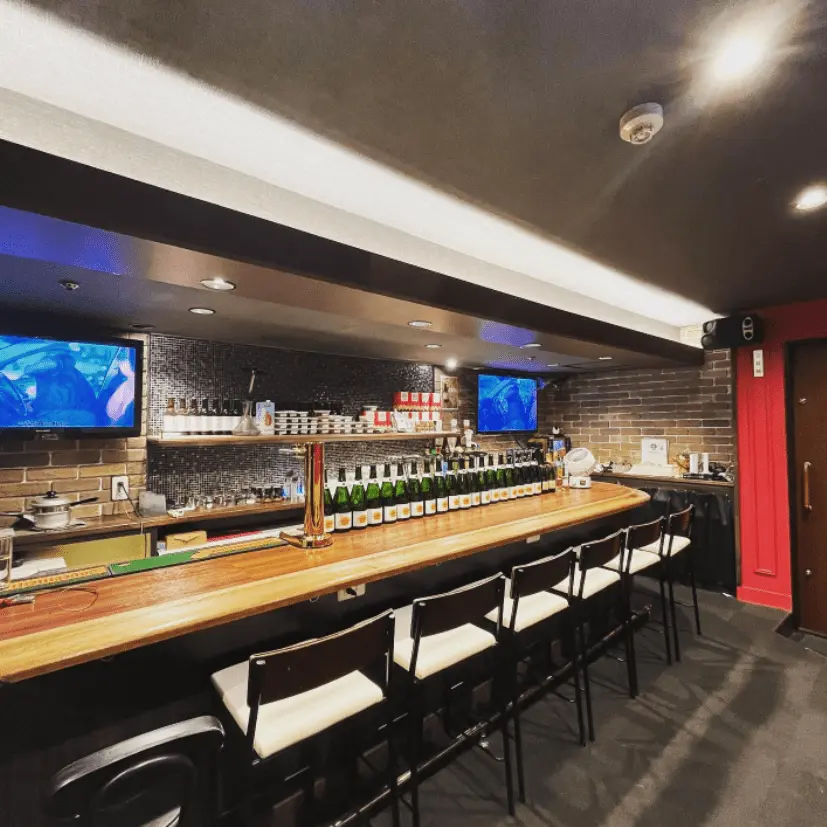 シーシャバー RATLAND難波店