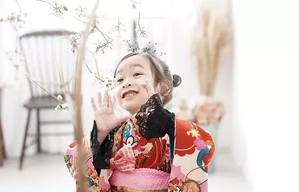 着物を着た女の子の写真
