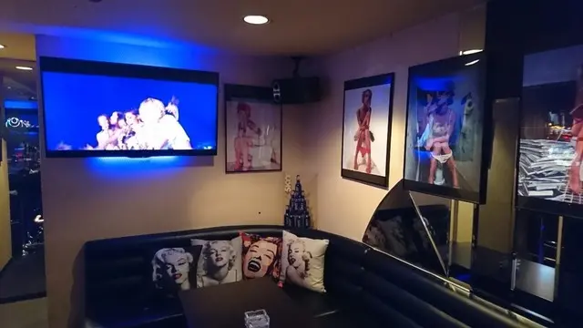 ホムラ　店内２
