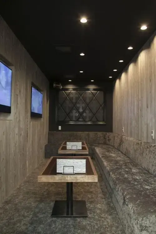 bar&partyspace LuckyMonster 個室