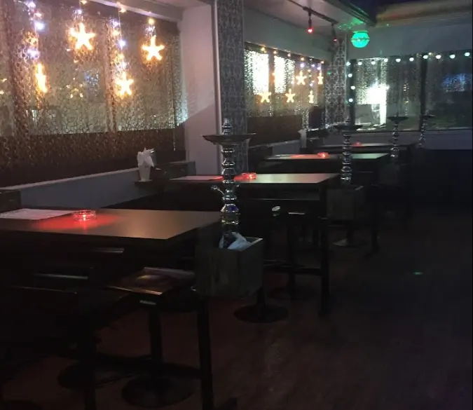 MORON CAFE 店内