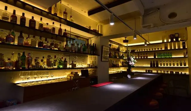 pub pulp 店内