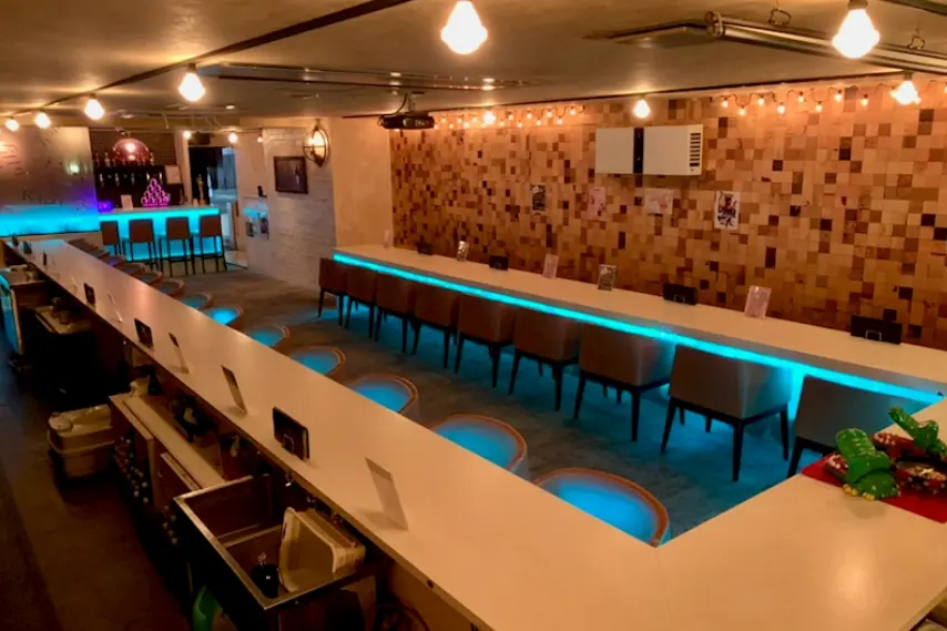 ガールズバー キティ 店内
