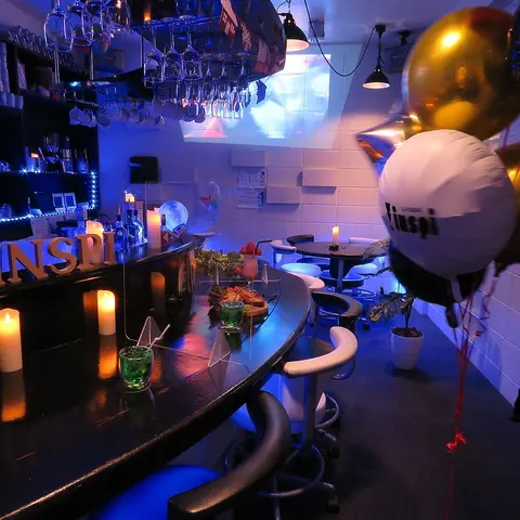 CAFE&BAR inspi 店内