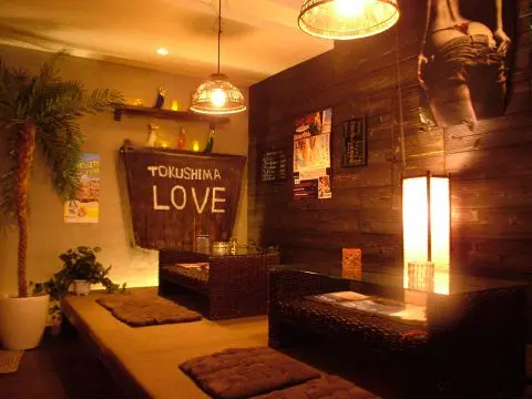Shot BAR LOVE 座敷