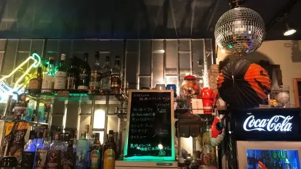 ポップな店内