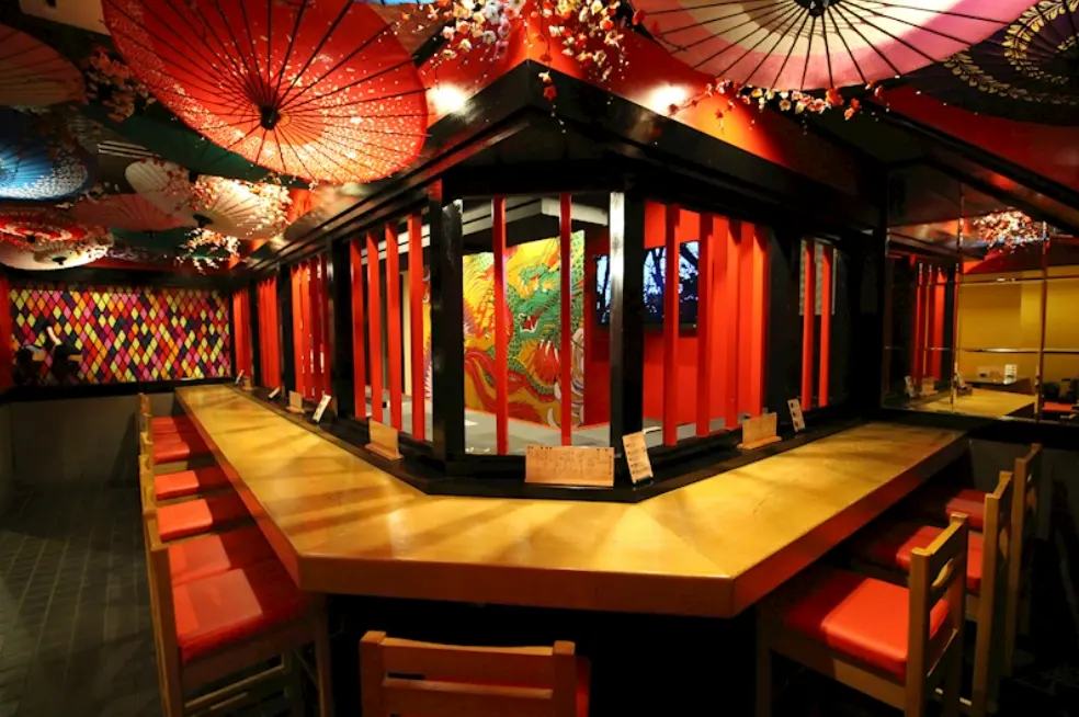 花魁で炎城　店内　難波ガールズバー