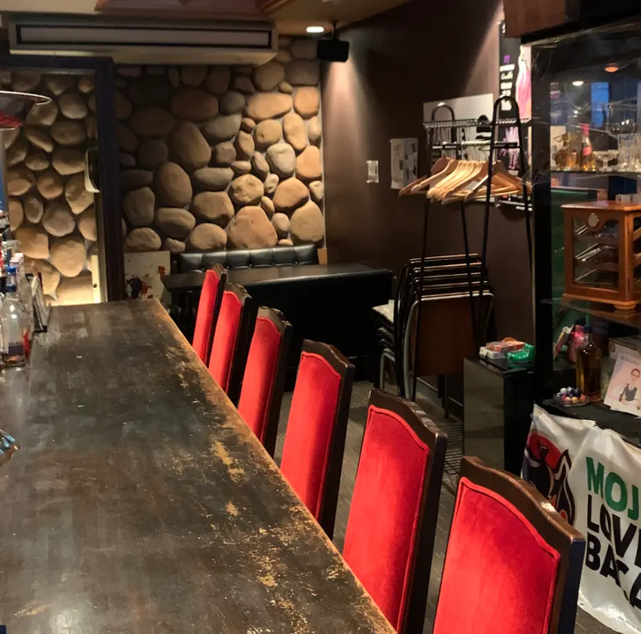 CASUAL CIGAR&BAR Brand New Sunset 店内