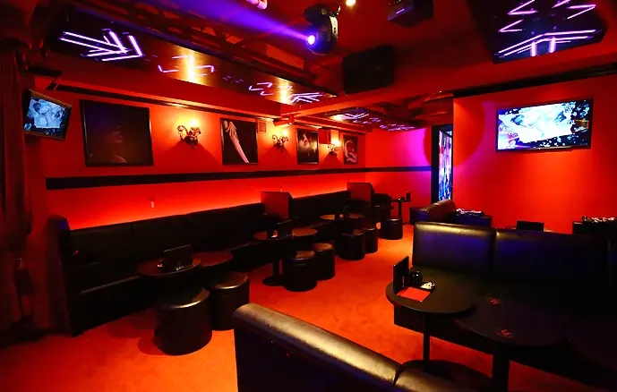 GLANZE1st　店内