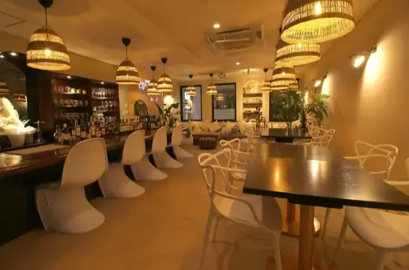 ORCHID 店内