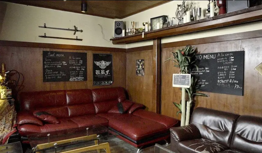 BAR 23　ソファー席