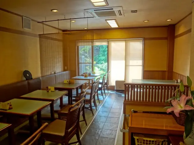 鰻 木屋 店内