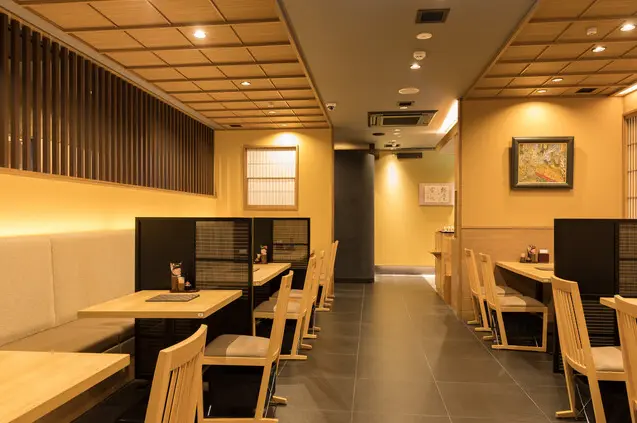 しら河 名駅店 店内