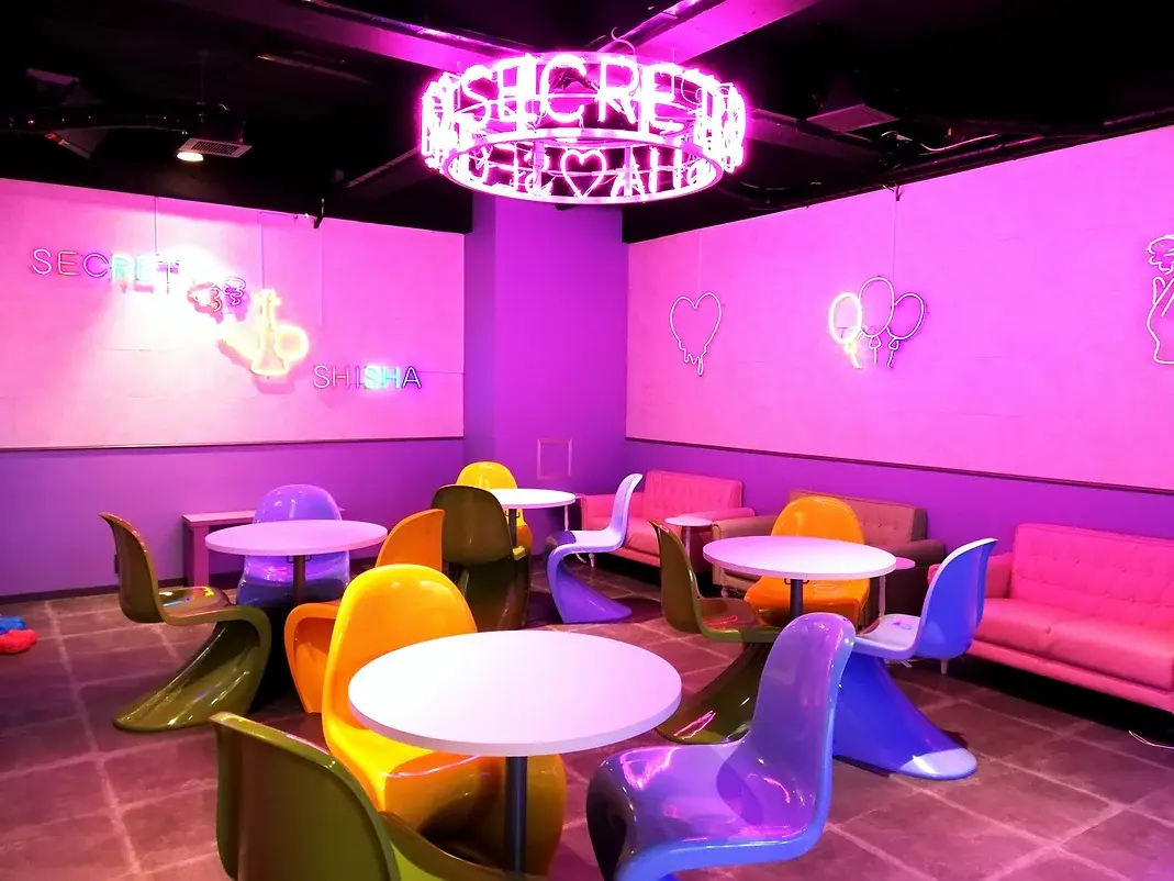 名古屋 シーシャバー SECRET 栄店 店内