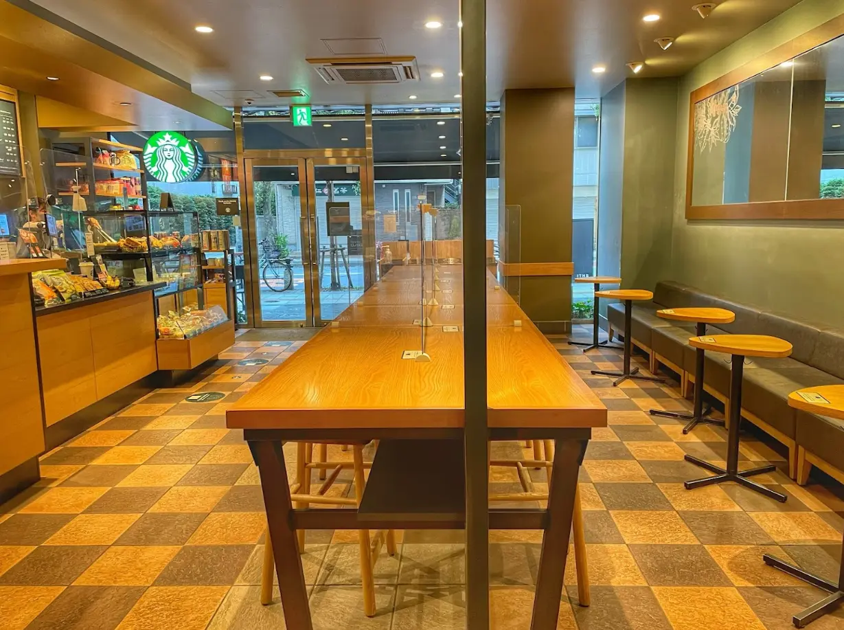 スターバックスコーヒー芝大門店 店内