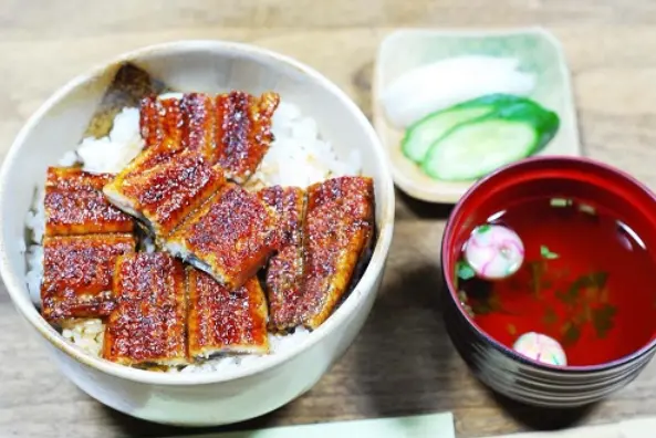 炭焼きの店 うな豊 ひつまぶし