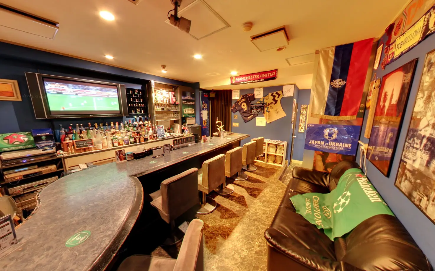 Bar AZZURRI 心斎橋 店内