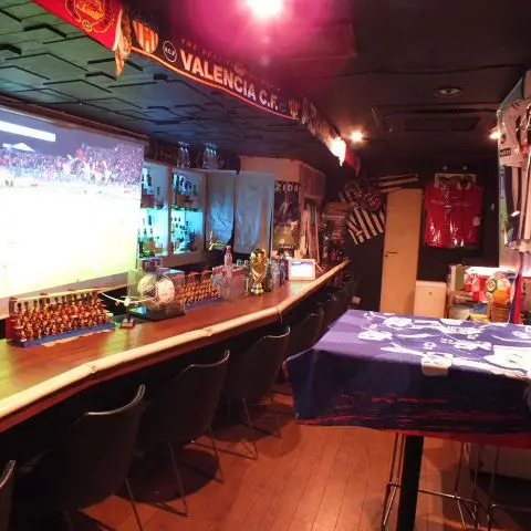 Soccer Bar Shake Hands大阪北新地 店内