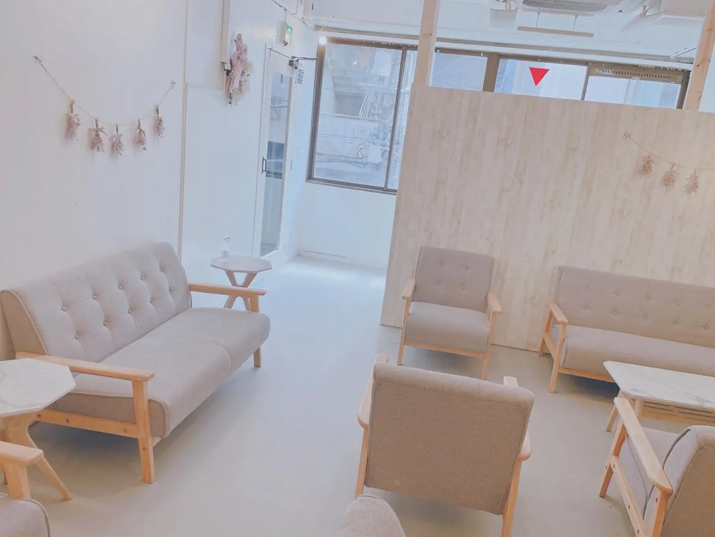 Mrs. Shisha恵比寿店 代官山シーシャ 店内