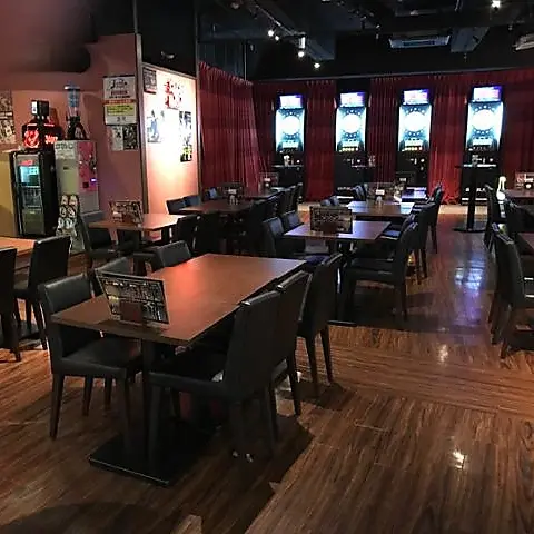 ダーツカフェ デルタ 渋谷店 飲み放題 店内