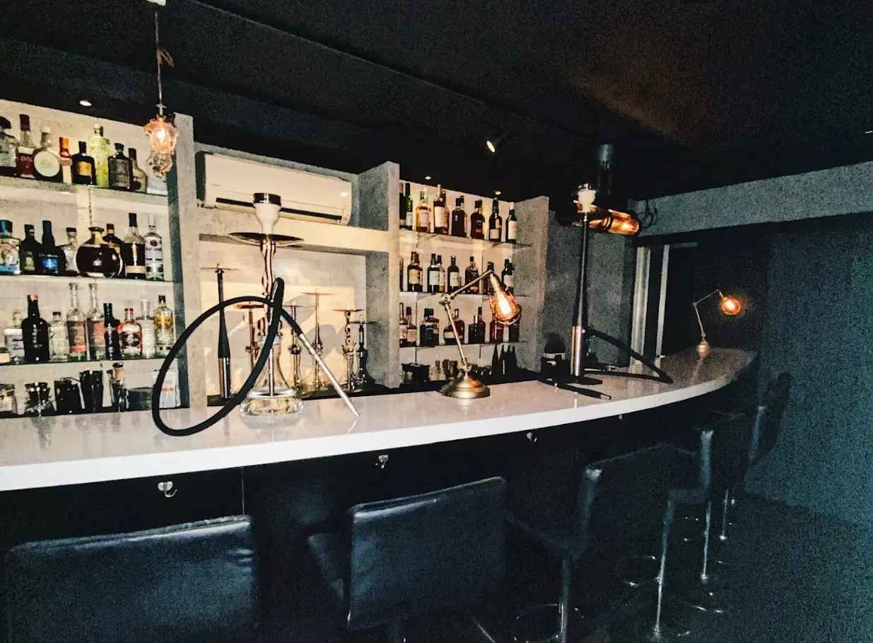 B-Side Shisha Bar 六本木 店内