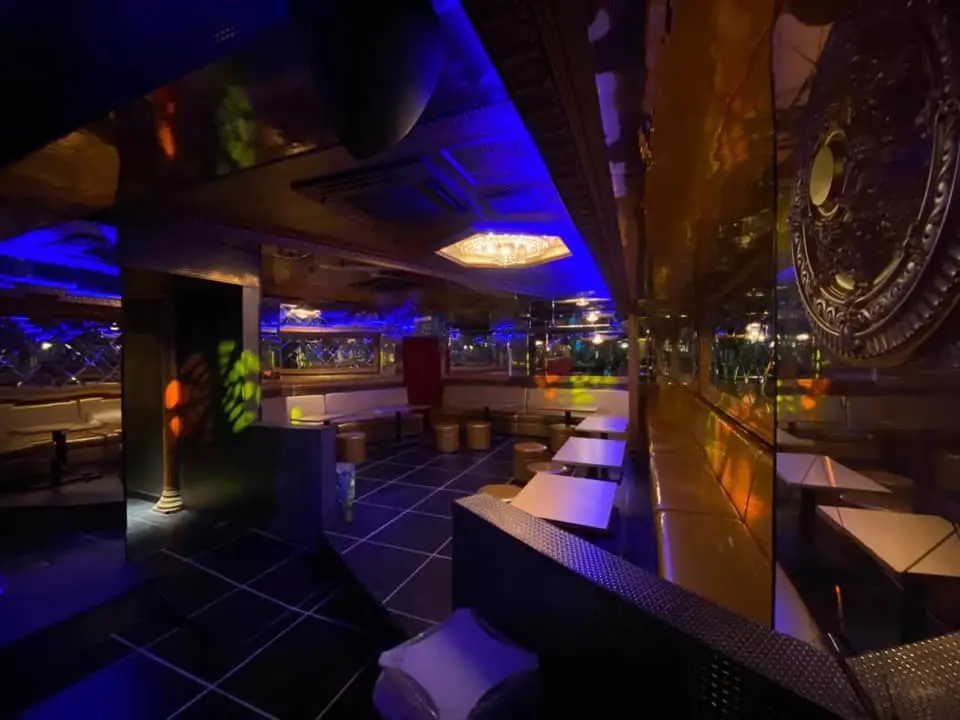 GOLD Club & Shisha 店内