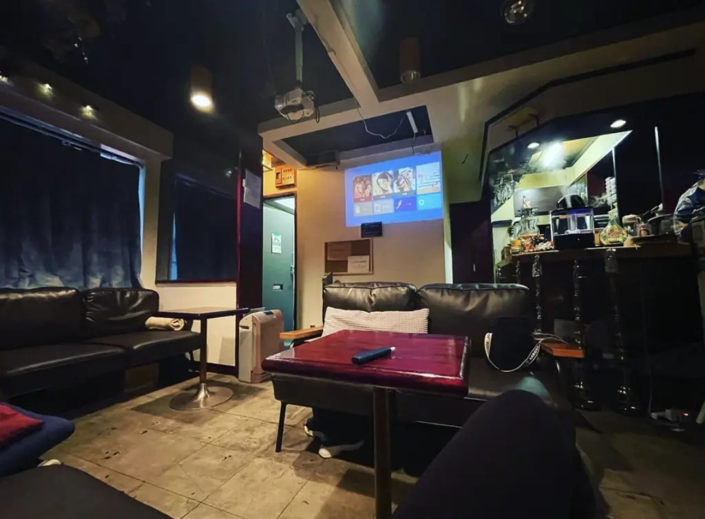 VP74 Hookah Lounge 店内