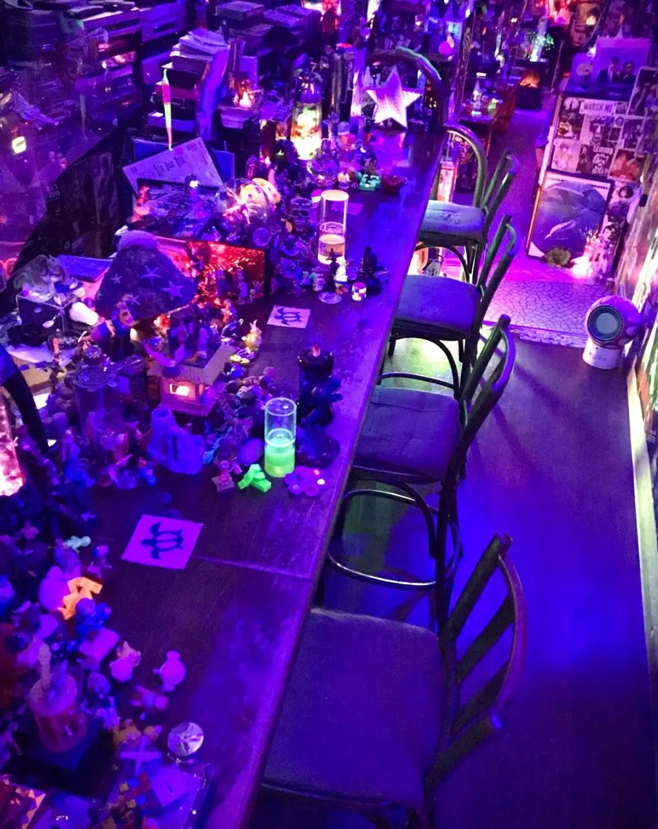 ROCK BAR STURGIS ロックバー「スタージス」 店内