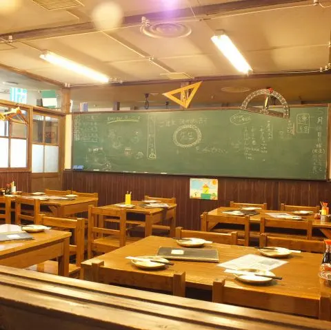 個室居酒屋 6年4組 梅田分校 店内