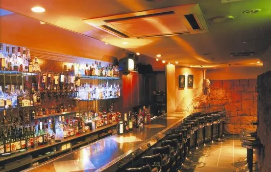 新宿mon cheri 店内