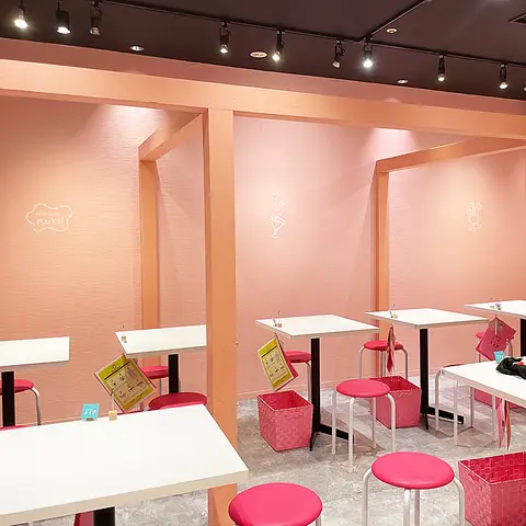 恋愛酒場メイ子 梅田店 店内