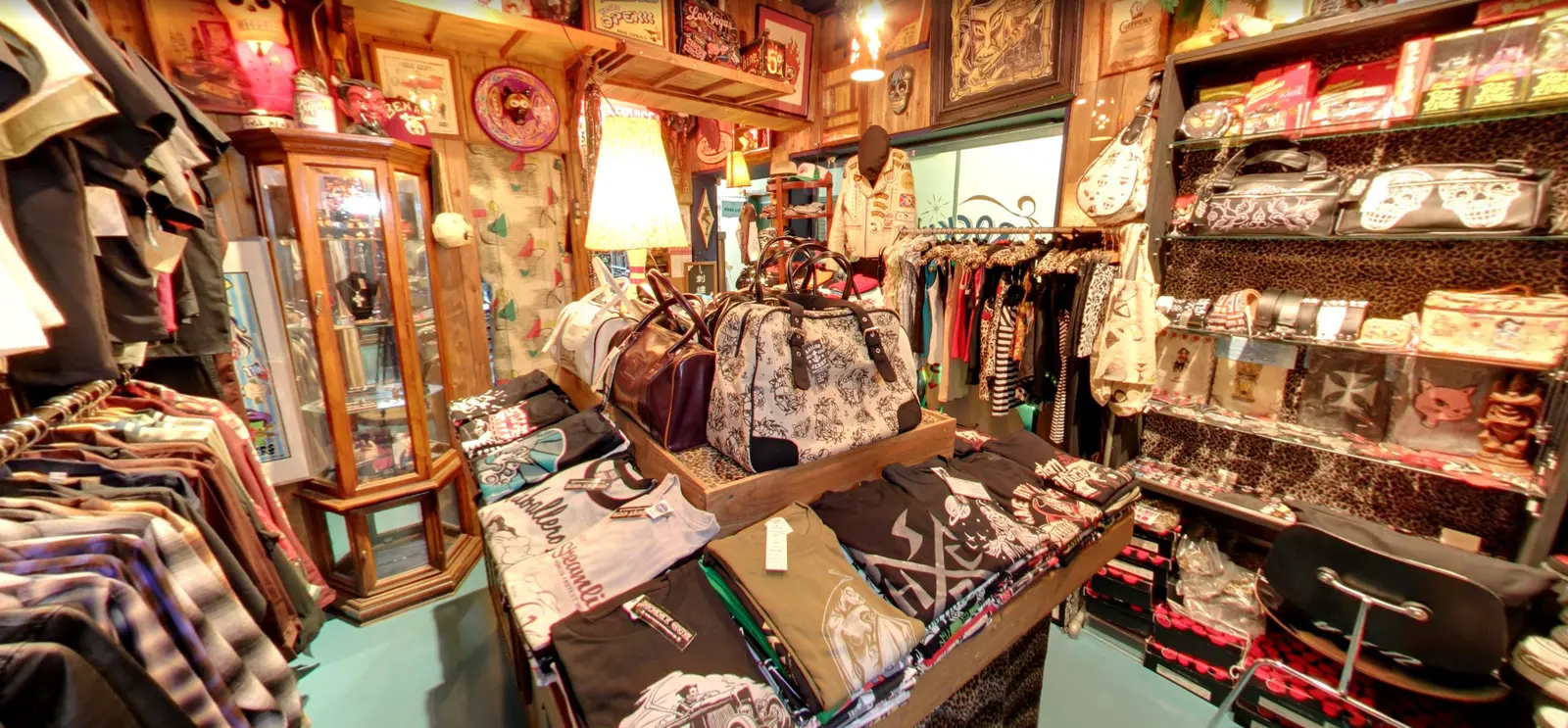 TOMMYGUN 店内